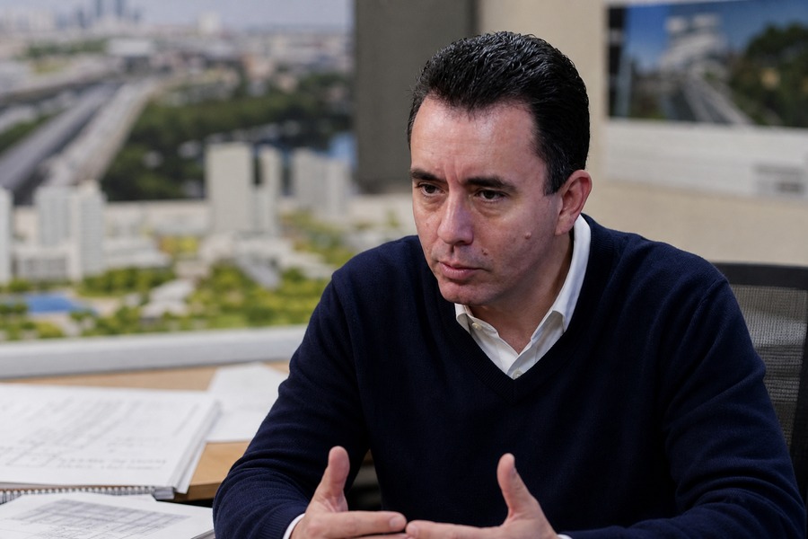 Paulo Serra em ambiente de planejamento público ao falar sobre PPPs e representatividade do ABC